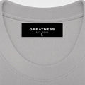 Maglietta regular fit Power is always dangerous GREATNESS in sabbia, dettaglio etichetta interna