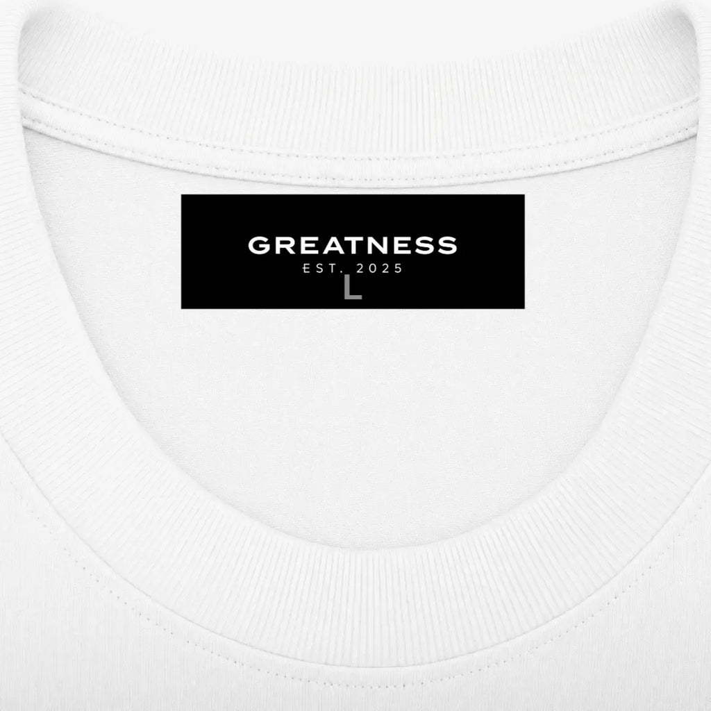 Maglietta regular fit Power is always dangerous GREATNESS in bianco, dettaglio etichetta interna